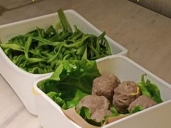 -左庭右院鲜牛肉火锅(浦江欢乐颂店)