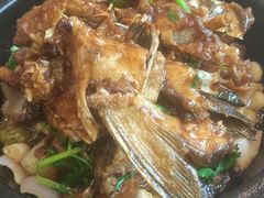 焗鱼头-羅記小厨香吧岛龙虾