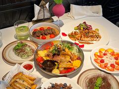 -Mogul Eatery·大亨餐酒馆