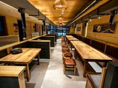 -青瓦餐厅·生鱼片·韩园烤肉(西塔店)