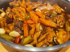 香辣鸡翅锅-黄记煌三汁焖锅(欢乐海岸店)