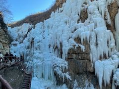 -大平台龙居瀑布旅游区
