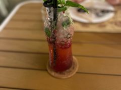 莓果气泡缤纷乐-Mark&Mars Restaurant
