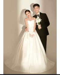 -索菲亚婚纱摄影