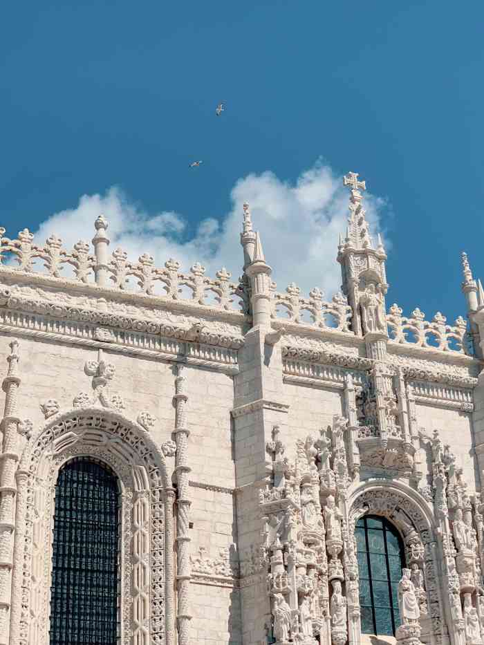 卡尔莫修道院-"卡尔莫修道院是葡萄牙里斯本的一座历史建筑.