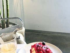 -洪小鹏生活美学馆(领SHOW天地店)