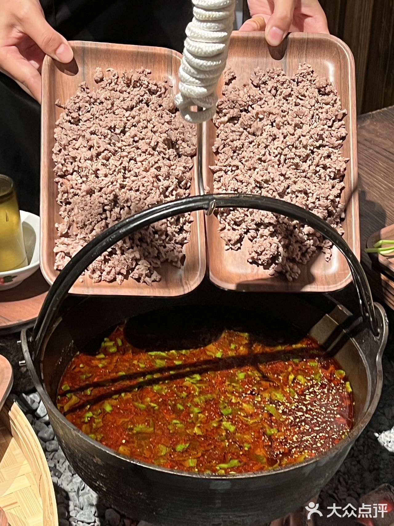 苏州吃到的｜肉多到piu出来的渣渣牛肉花卷‼️