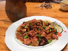 -老滇山寨•云南特色菜•地方菜•民族风情歌舞表演(金碧店)