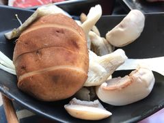 -丽江庭院·云南野生菌·海鲜火锅(鼓楼四合院店)