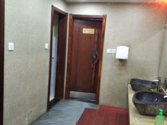-乔家小院•本地小海鲜•非遗驴肉(万年泉路店)