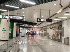 -白石桥南(地铁站)
