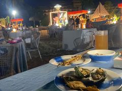 -亚龙湾希尔顿自助餐厅·海鲜·烧烤·沙滩BBQ·现场乐队