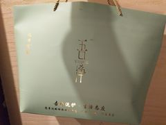 -吾净球鞋奢侈品洗护修复中心(汉街SKP店)