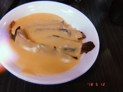 猪颈肉芝士捞公仔面-新记餐厅(香槟大厦店)