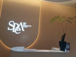 -PE SALON