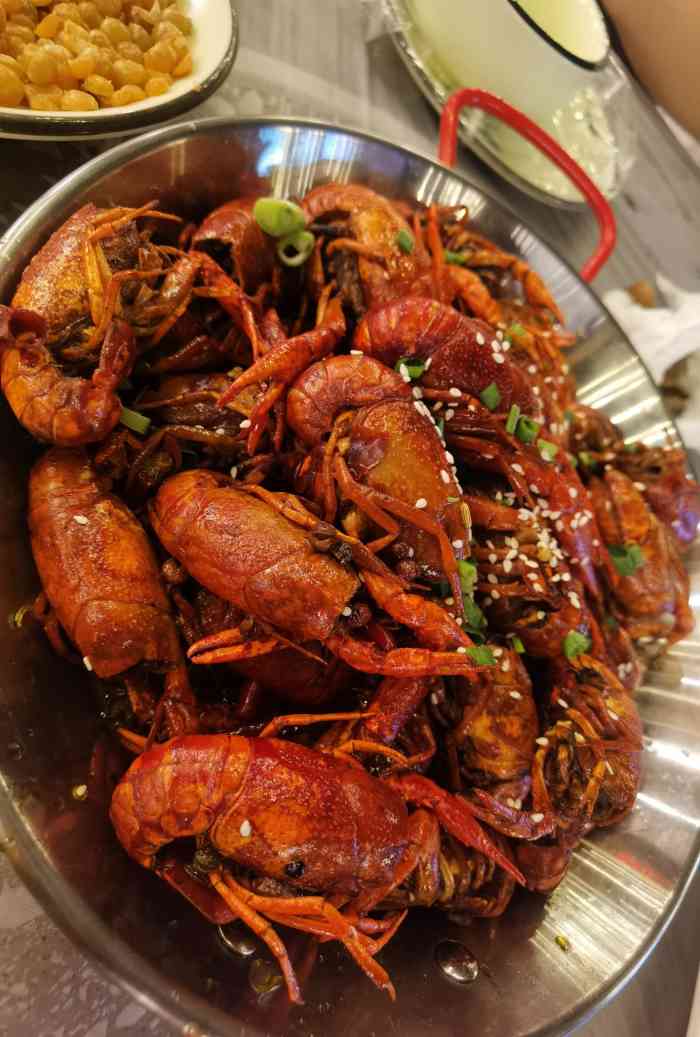 虾一跳小龙虾·江湖菜(华辰国际店)