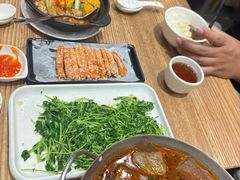 -裕记烧腊连锁餐饮(国商分店)