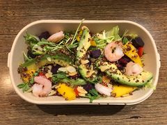 鲜虾牛油果轻体沙拉-SHUBO蔬小盒(三里屯店)