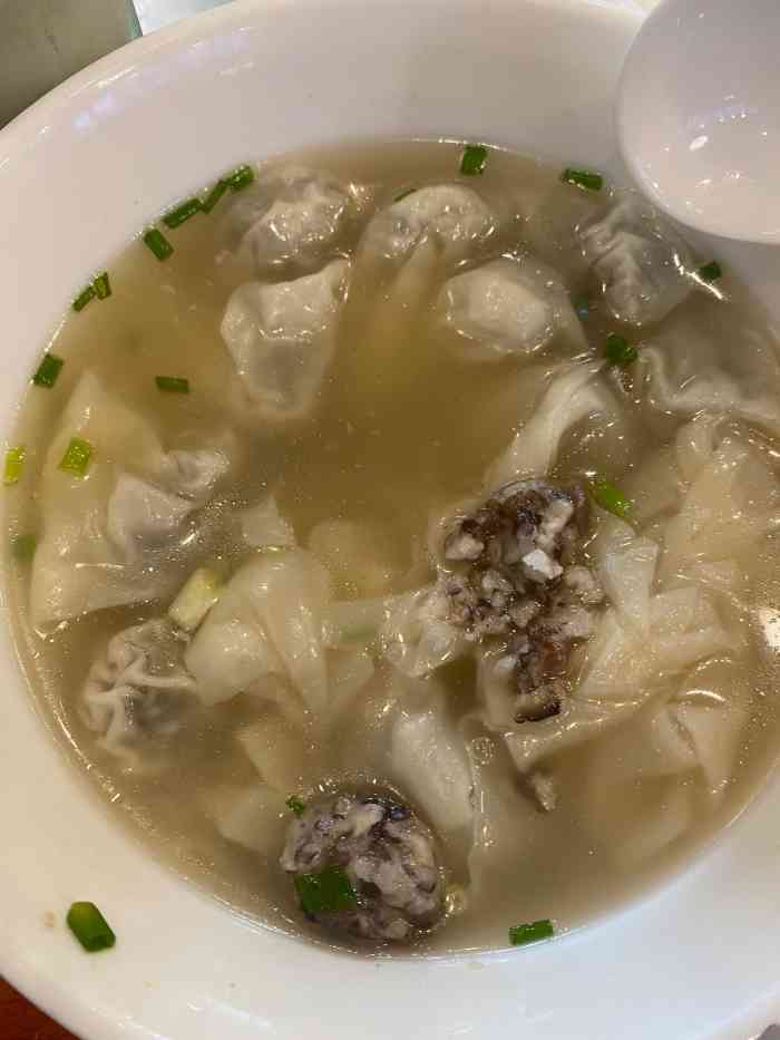 得道正果云吞(维多利店)-"正果云吞店铺还是蛮多的,而且正果的云吞馅.