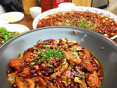 -有红鸡毛店·川菜(建设路店)