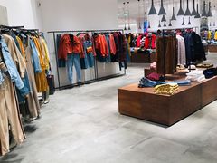 -URBAN REVIVO(西安Momopark店)