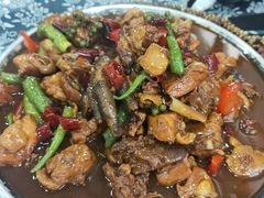 -八两八金·莱芜特色炒鸡(市南漳浦路店)