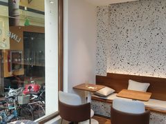 -Line 咖啡(石厦花园店)