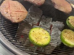 -围炉肉舍•炭烤活鳗•丹东海鲜烤肉(步行街店)