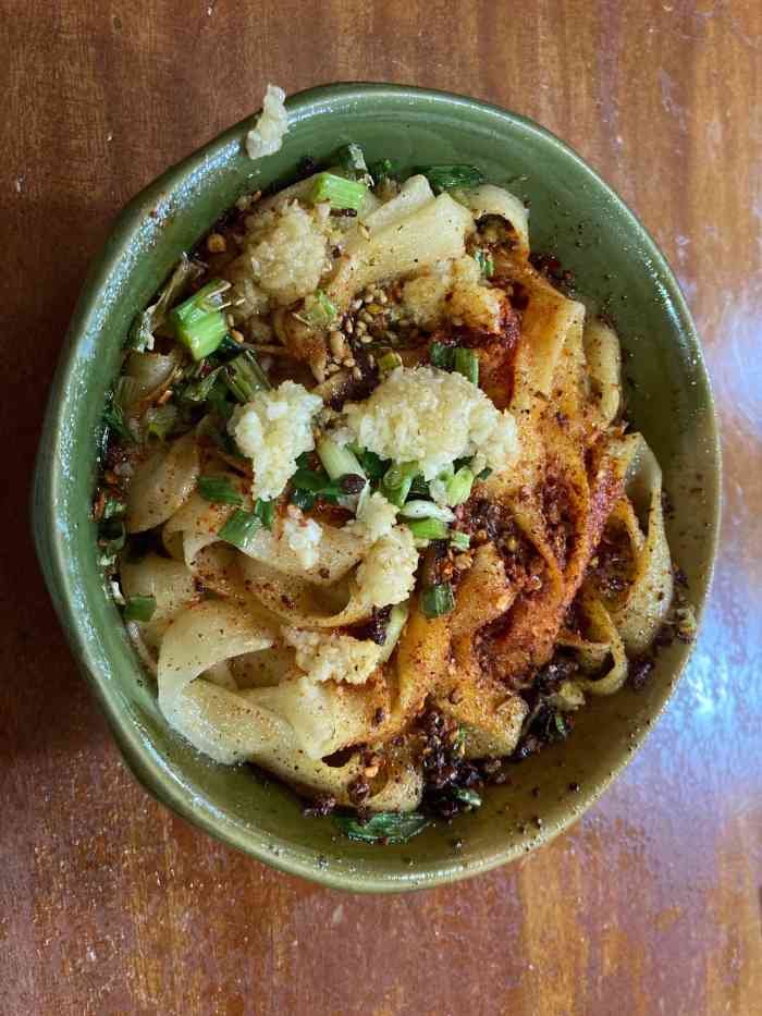 郭师傅挞挞面-"吃了很多年了 每次去雅安都吃这家面条有.