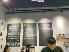 -HELLO 27 意面·沙拉·帕尼尼