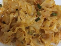 油泼面-YI PIN JU 一品居中餐厅 中国超市