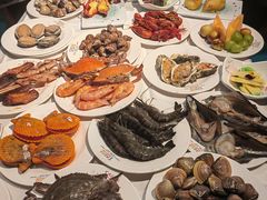 -领鲜活海鲜榴莲自助火锅(东门店)