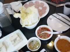 -重庆德庄火锅(体育中心店)