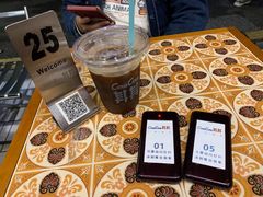 老广菠萝冰美式-CowCow其其·牛杂咖啡公司(六运店)