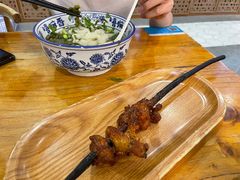 红柳枝烤串-嘻小北·兰州清汤牛肉面(太平洋森活天地店)