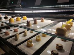 -宁波东钱湖华茂希尔顿酒店·湖畔全日餐厅