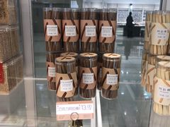 面包甜点陈列柜-好利来(乐堤港店)