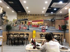 大堂-江城燕子大排档(江汉路步行街店)