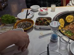 -鲁员外地锅鸡地锅鱼(龙湖江东天街店)