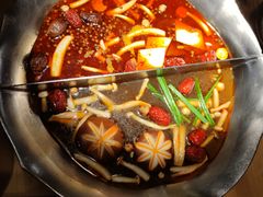 -湊湊火锅·茶憩(杭州湖滨银泰in77店)