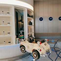 -PE SALON