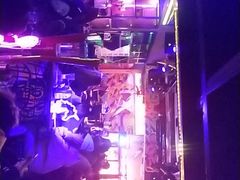 -UP嘻哈酒吧(粉巢店)