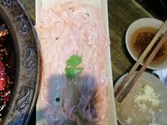 -渝嘴小老弟老火锅(华新村店)