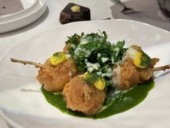 香煎牛蛙腿佐特制欧芹酱-Le Bistrot de Racine