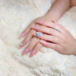 -一奈日式美甲美睫专门店