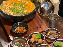 -银米·云南传统过桥米线(双廊黑金冠店)