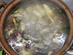 -威邵鸡煲(西华路总店)