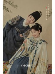 -雪中彩影婚纱摄影·微光艺术中心