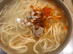 -亮亮面馆(经六路店)