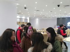 -华为授权体验店(中山公园来福士)